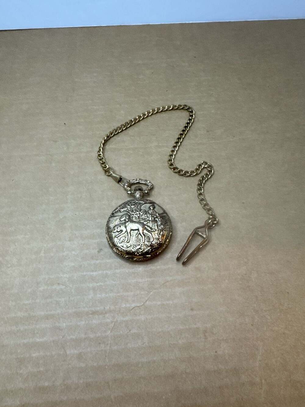 VTG Calvin Hill Quartz Pocket Watch with Hunter and Dog Scene Cover & Chain